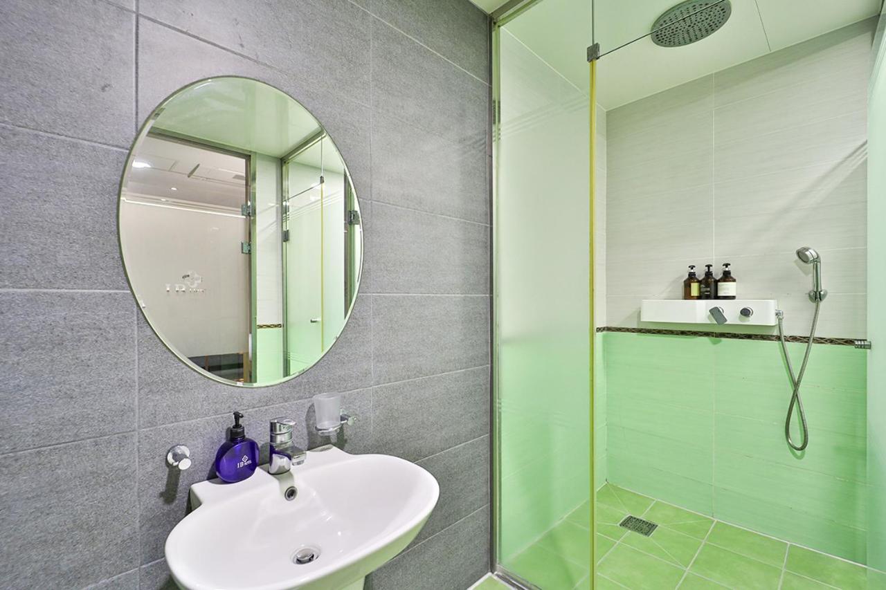 Seomyeon Ib Hotel Busan Bagian luar foto